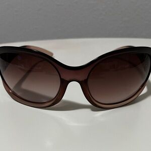 Authentic Gucci Sunglasses with Case